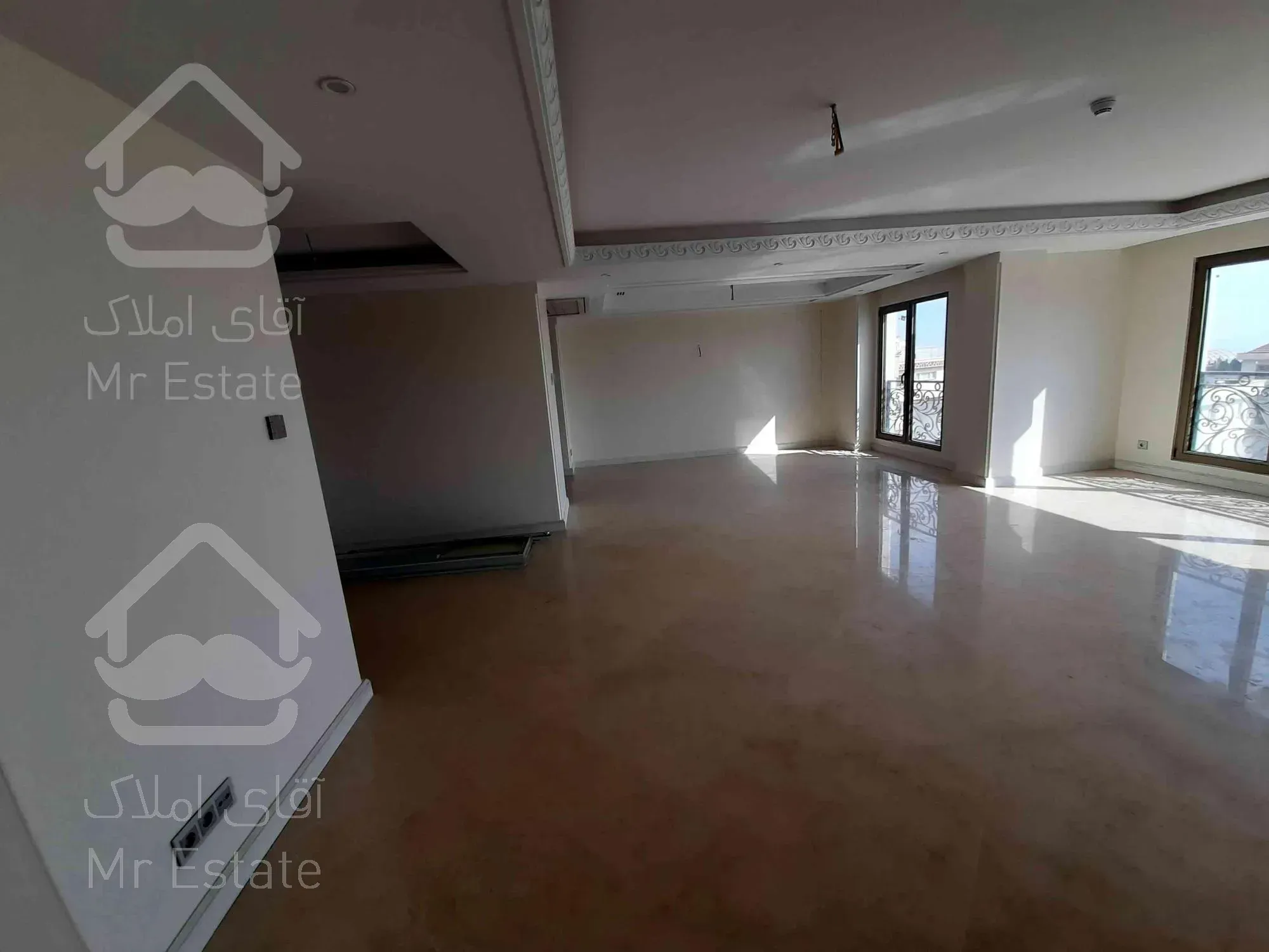 خرید آپارتمان ۲۷۰ متری اجودانیه