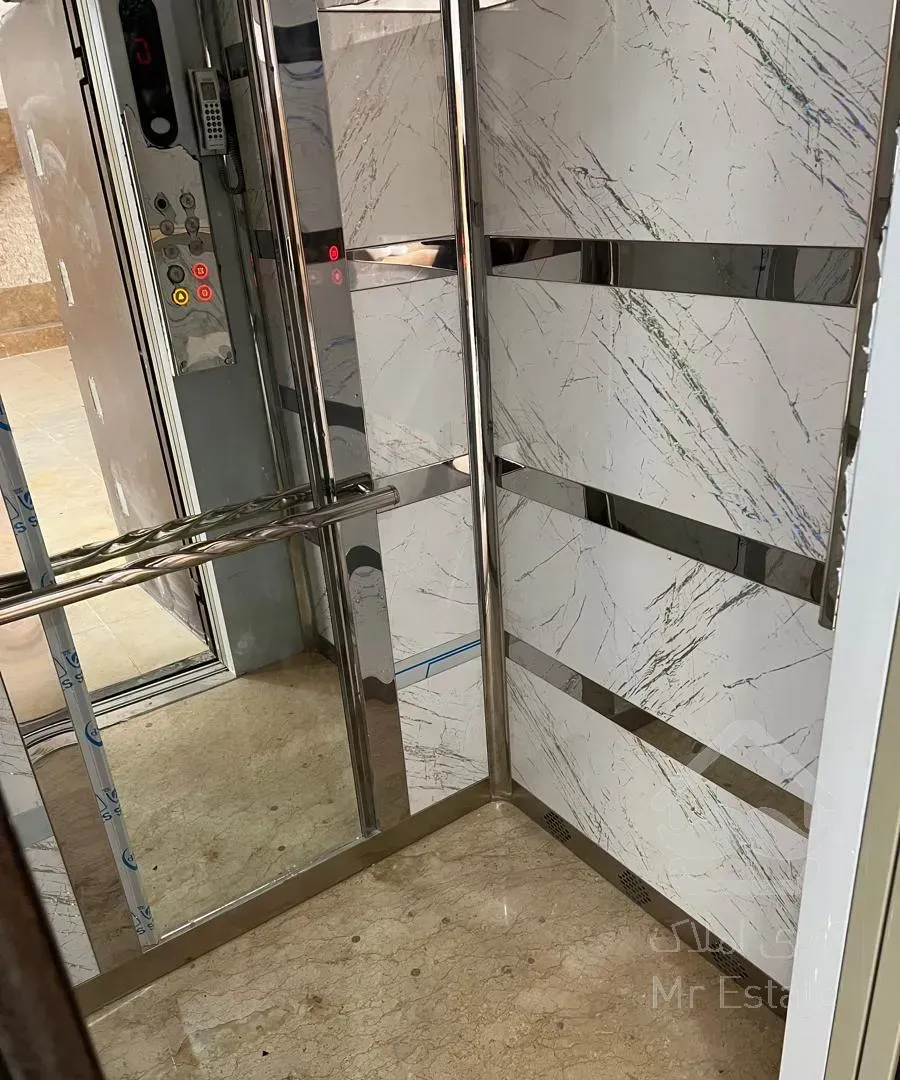 آپارتمان تک واحدی  ۱۱۷ متری نوساز کلید نخورده