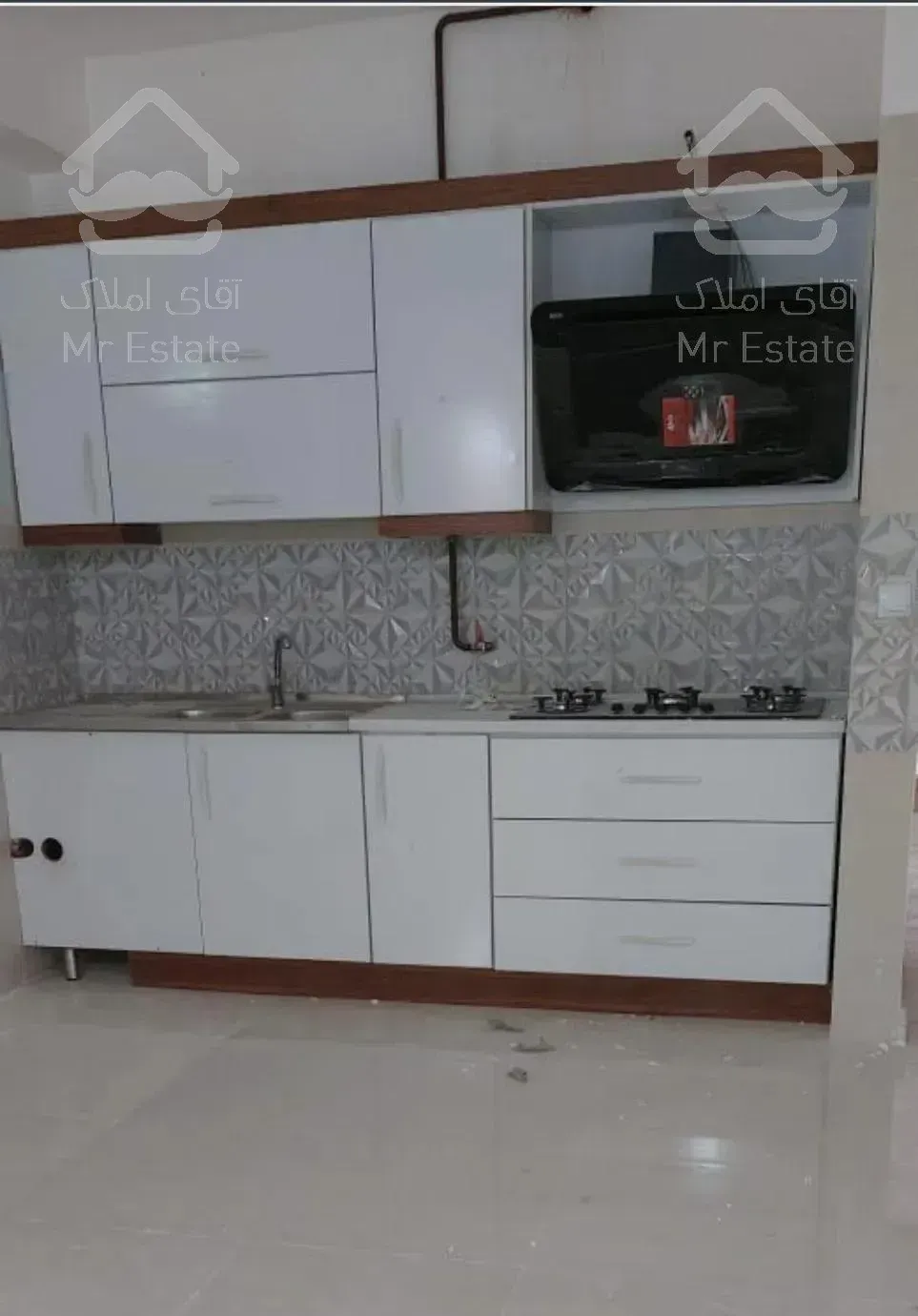 واحد ۱۰۰متری نوساز