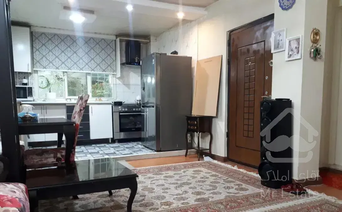 ۵۲متر دو خواب طبق اول خوش نقشه جنوبی نور دو طرف