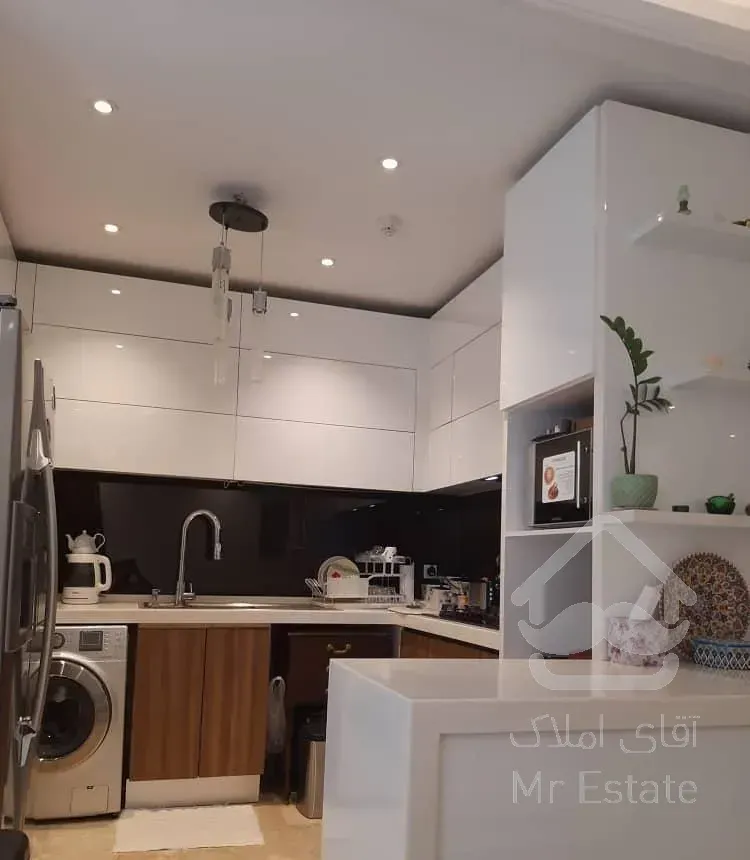 ۱۰۰ متر درکه برج باغ برند فول‌مشاعات سلبریتی نشین