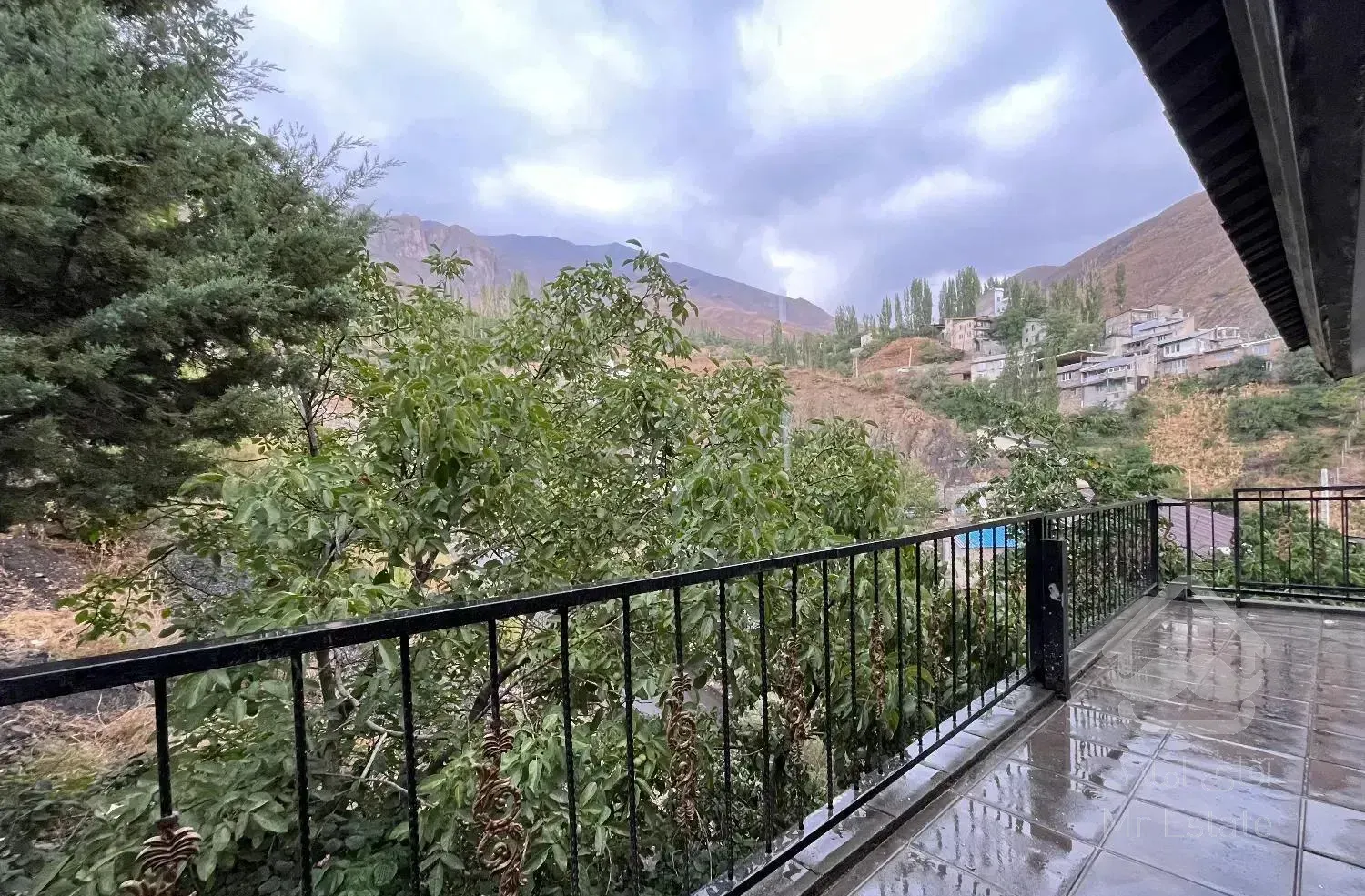 آپارتمان 80مترفرنیش+تراس30 متر زیبا/OUSHAN VILLA