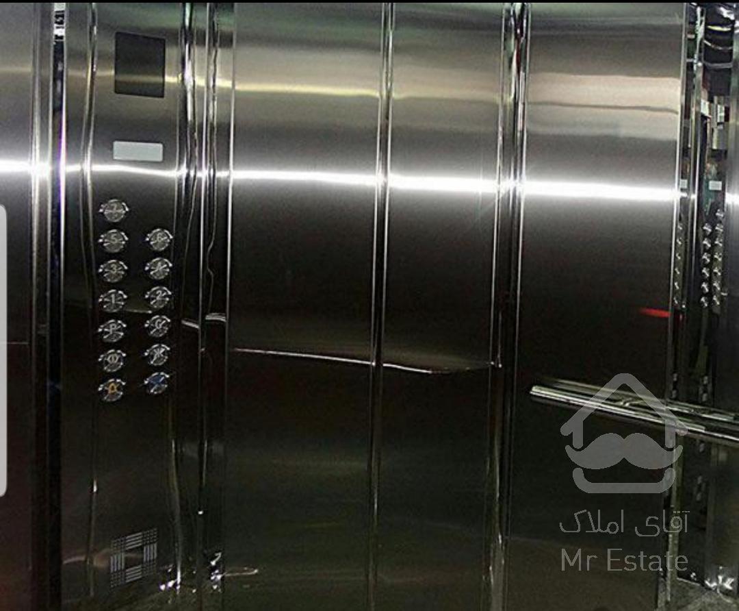 خدمات تخصصی انواع آسانسور اعم از کششی و هیدرولیک