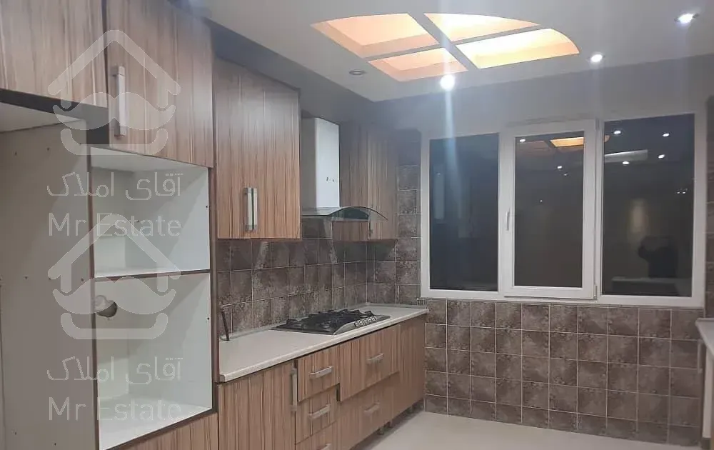 ۱۰۰متر/۲خ/بدون مالک/رو به آفتاب