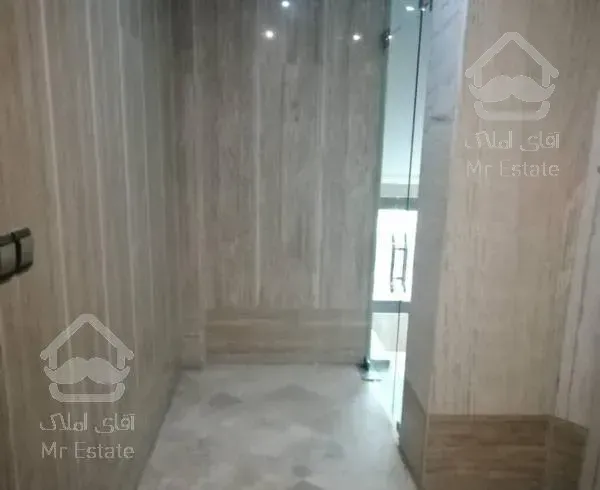 آلاله شرقی ۱۱۰متر ۳خواب تکواحد کمیاب