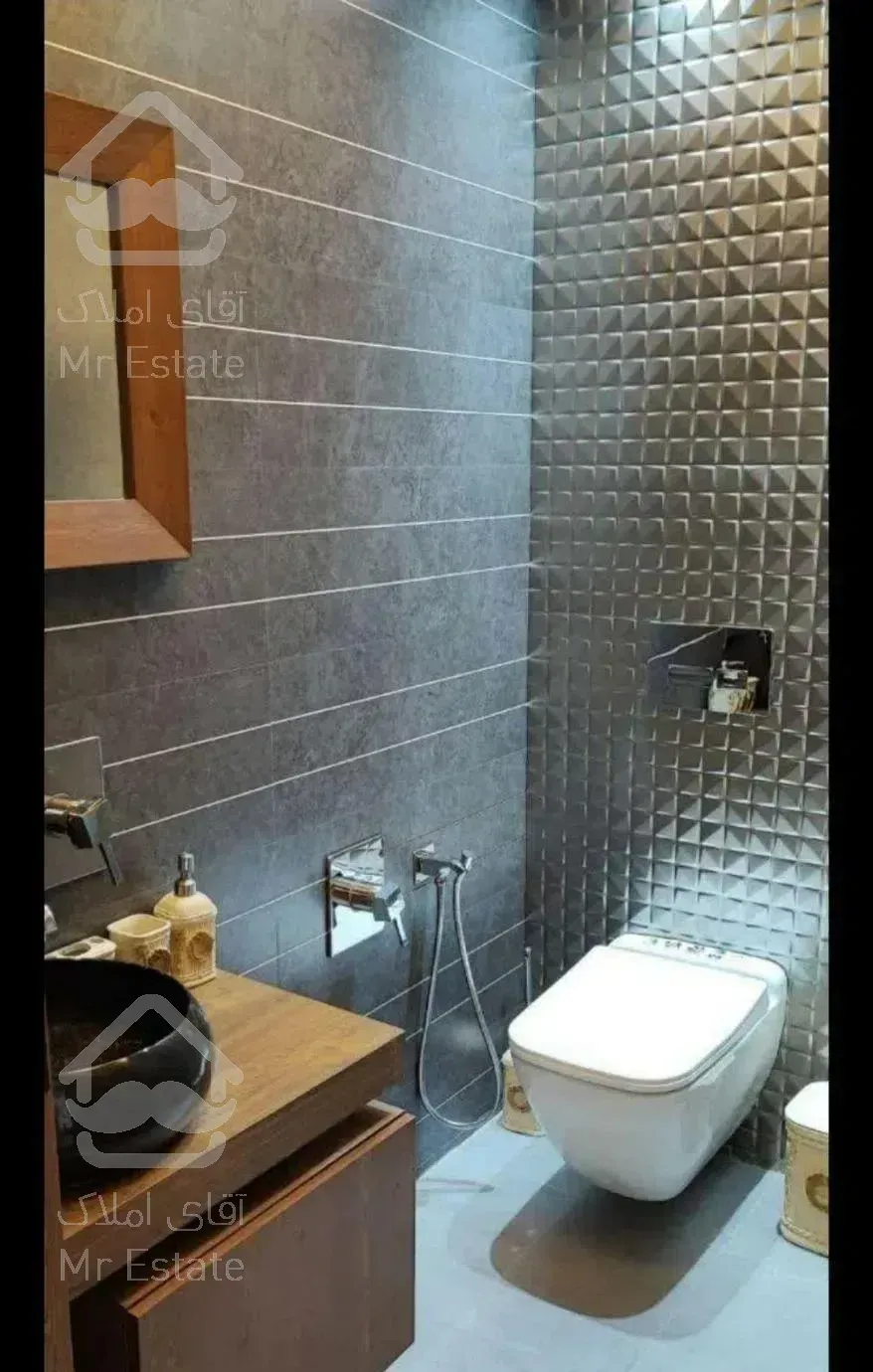 ۱۸۰ متر . دو پارکینگه. نوساز.