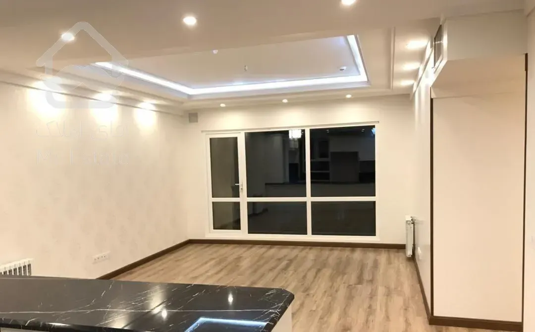 ۱۱۰متر / دو خواب / فول مشاعات / غرق در نور و رنگ