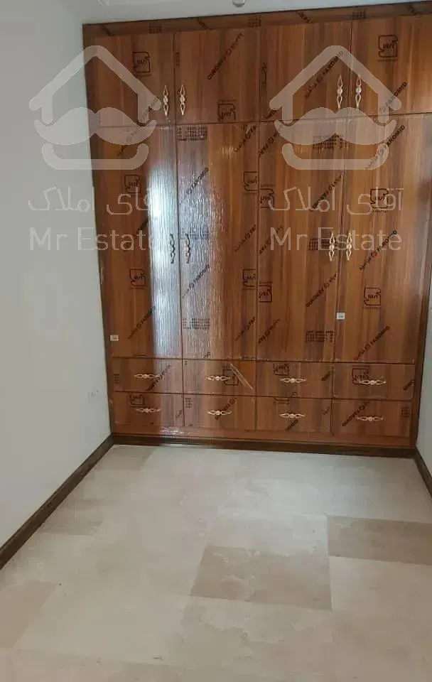 ۹۰ متر شیان میدان تجلو