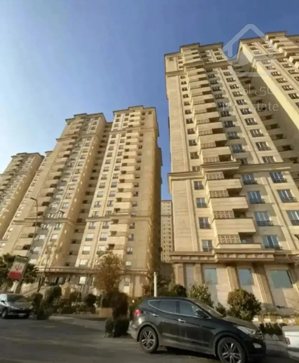 برج باغ صیاد ۱۴۴ متر دوخواب طبقات بالا(مهندس رجبی)