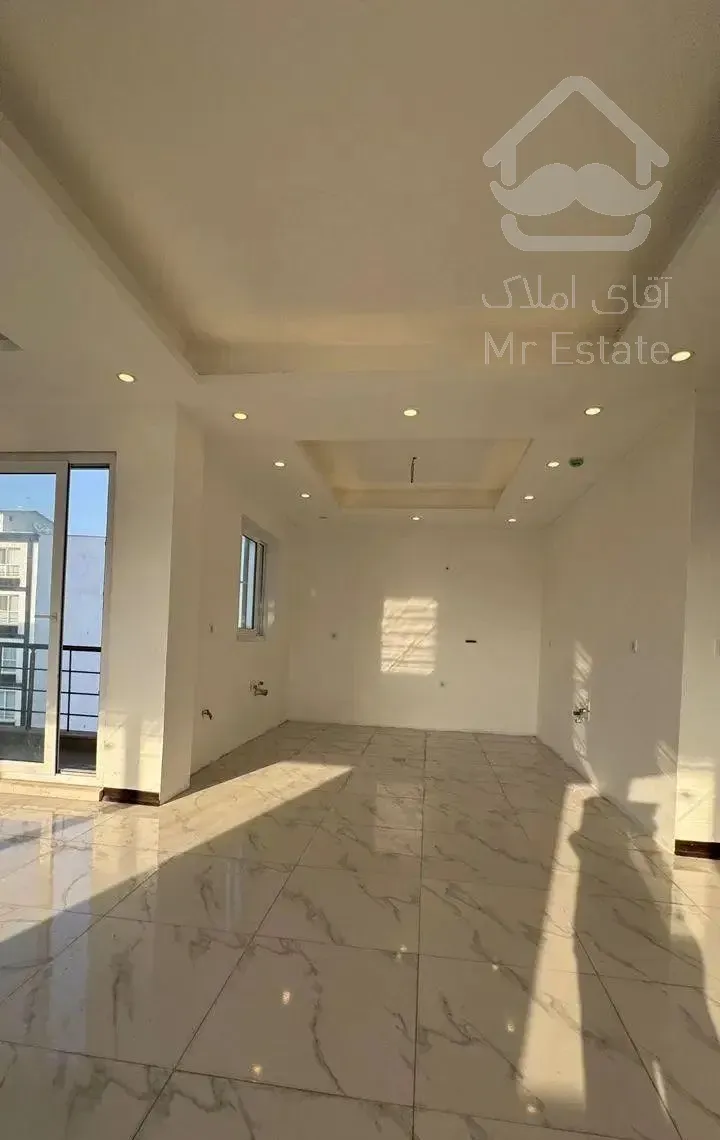 فروش واحد ۱۴۰ متری/۳ خواب/با ویو بی نظیر