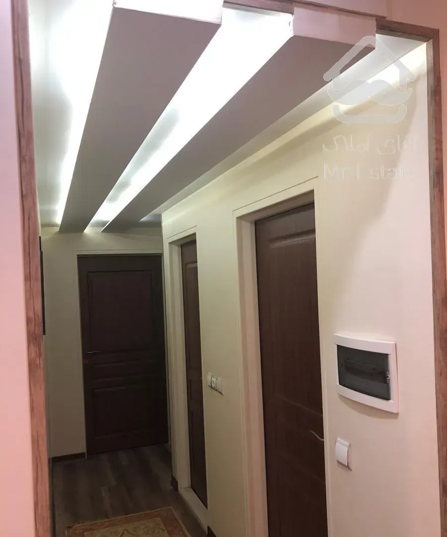 آپارتمان ۱۳۰متر تک واحدی سه خوابه