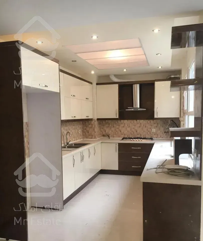 122متر سه خواب «2پارکینگ سندی»