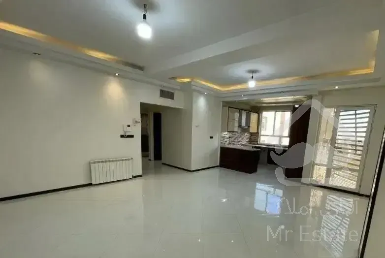 ۸۰ متر ، دو خواب ، فول امکانات ، طوقانی