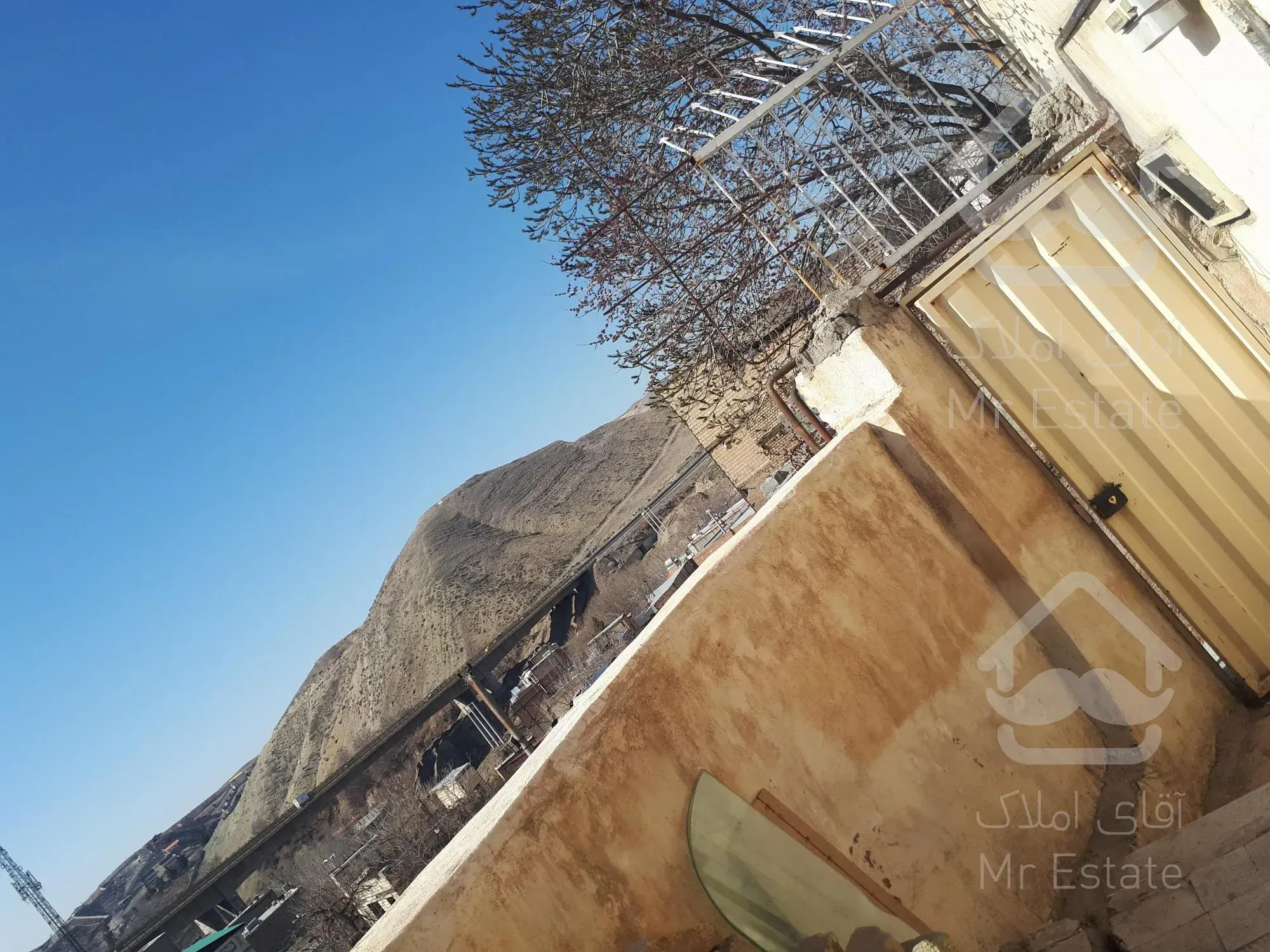 ویلا کلنگی دوخوابه