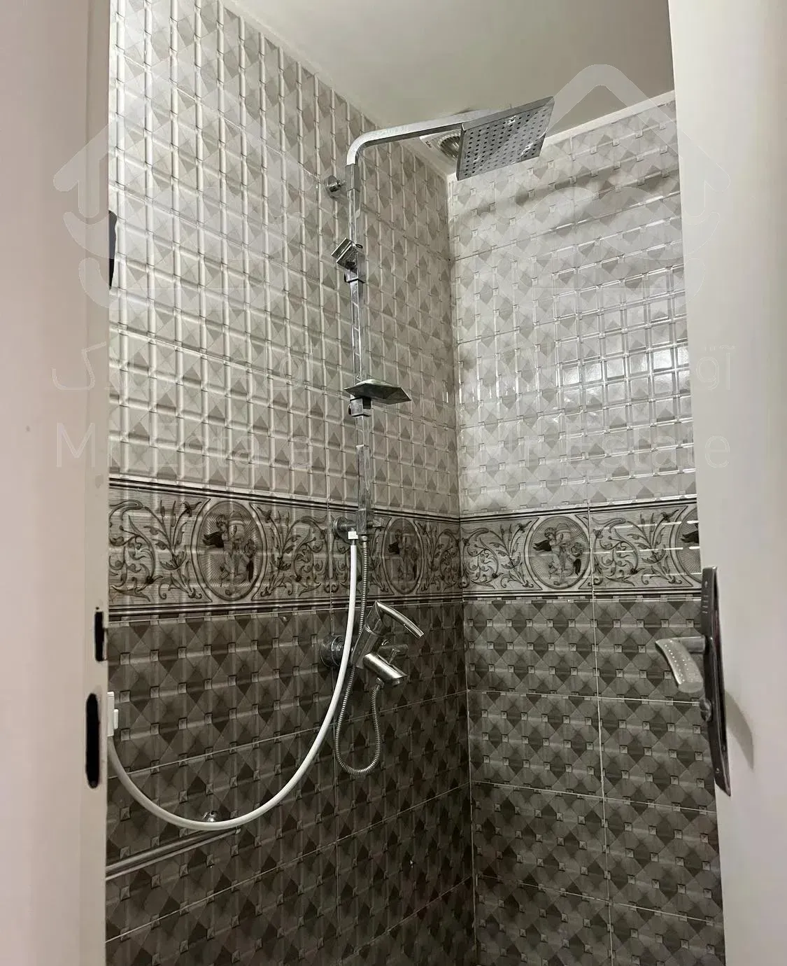 ۶۰ متری شیک لوکیشن