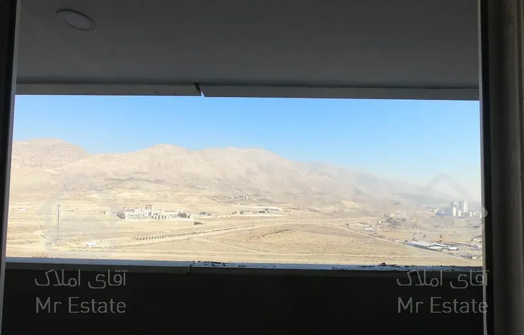 ١٢٠ متر نوساز کلیدنخورده شهرک مسکونى چیتگر