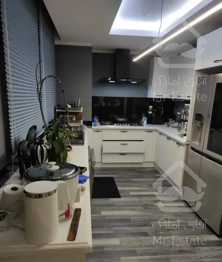 ۱۴۵ متر/۳خواب/تک واحد/رو به آفتاب