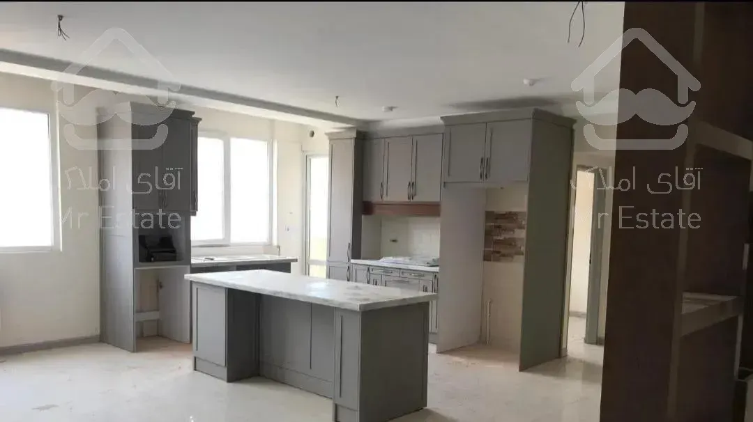 ۷۷ متر . فول امکانات . خ ولی عصر وردآورد