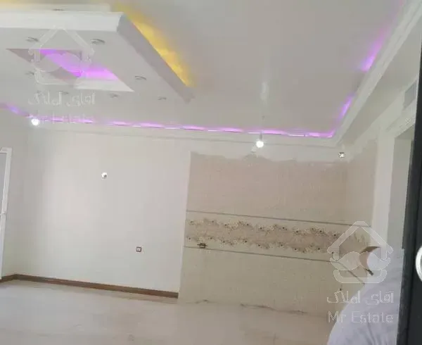 زمین۷۰۰ متر بنا ۹۵متر مربع سهلیه لشگراباد