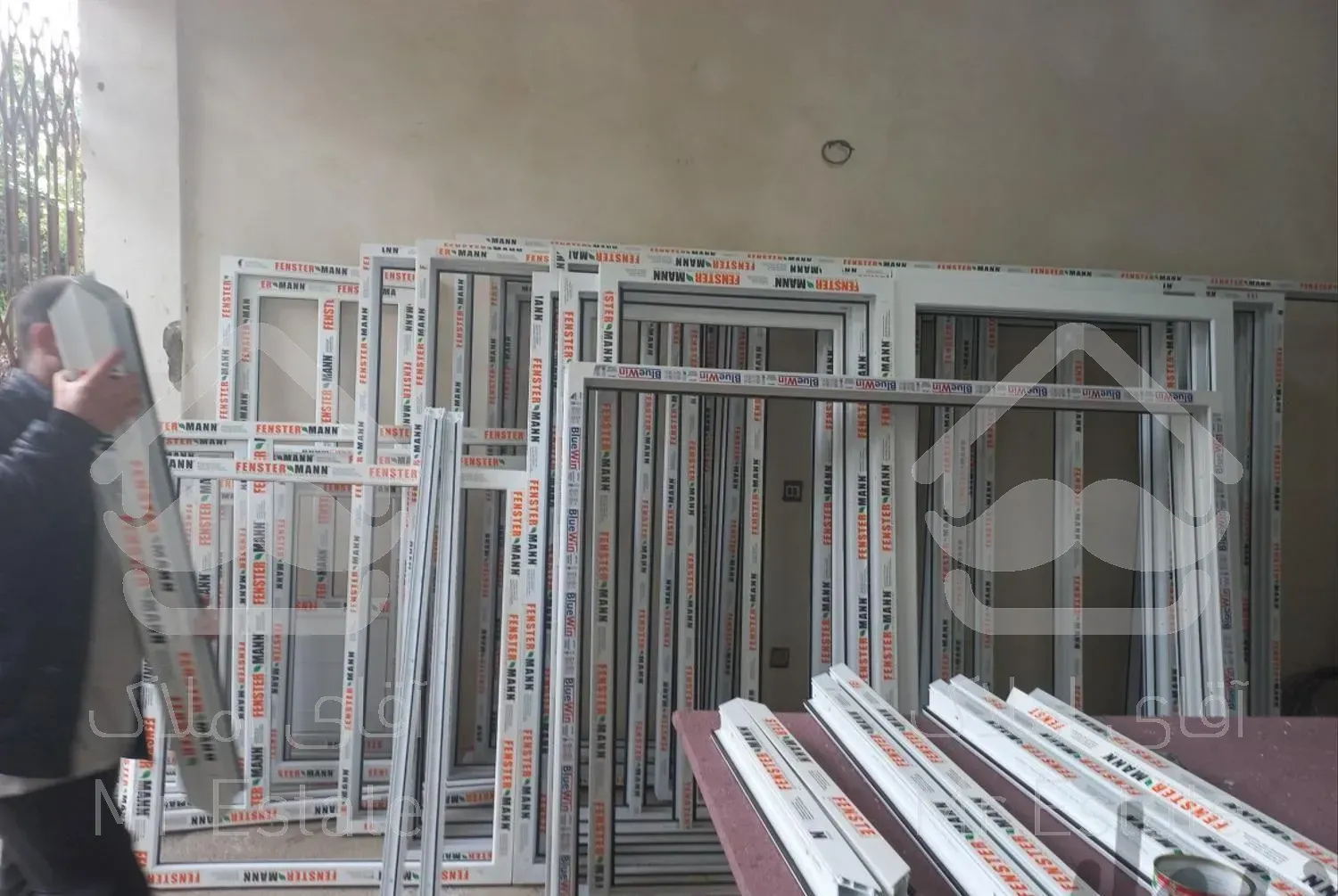 درب و پنجره دشتی