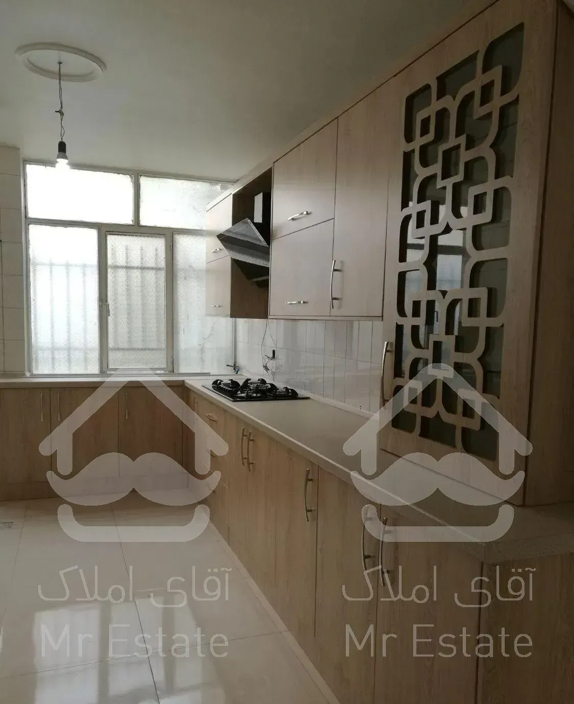 فاطمی 140متری3خوابه 26ساله فول امکانات