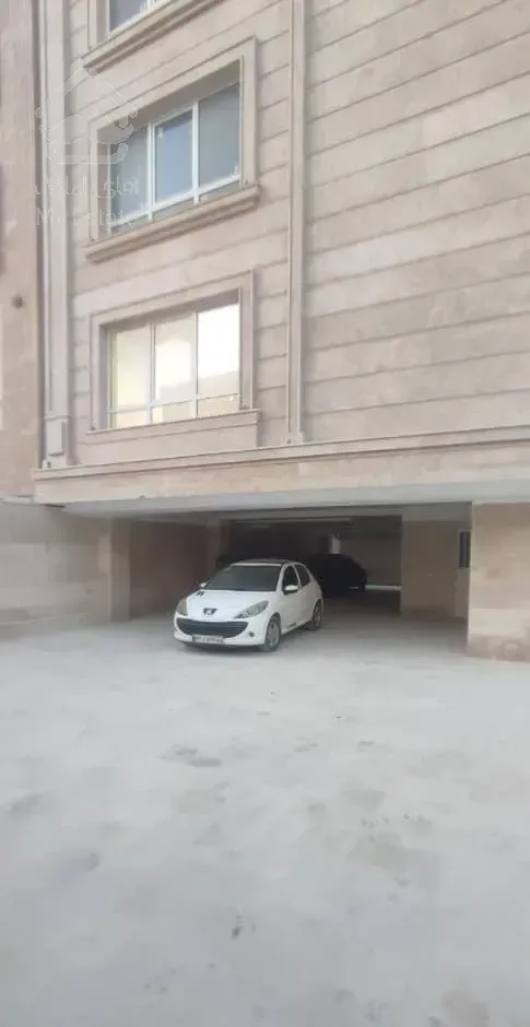 فروش آپارتمان شهرک گلستان ۹۵ متری ۲ خوابه