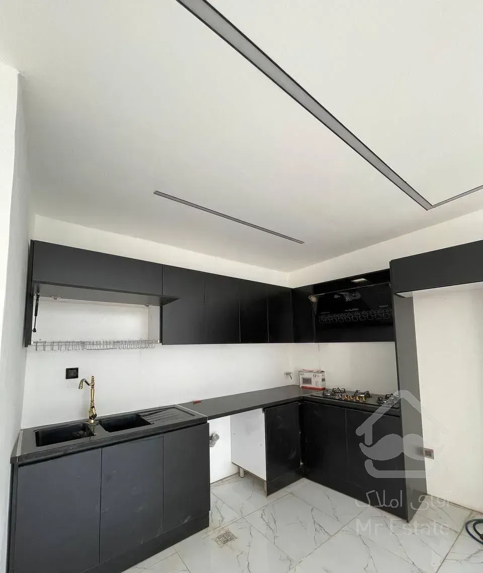 خانه ایرانی/200زمین/3خواب/شهرکی/اقساطی