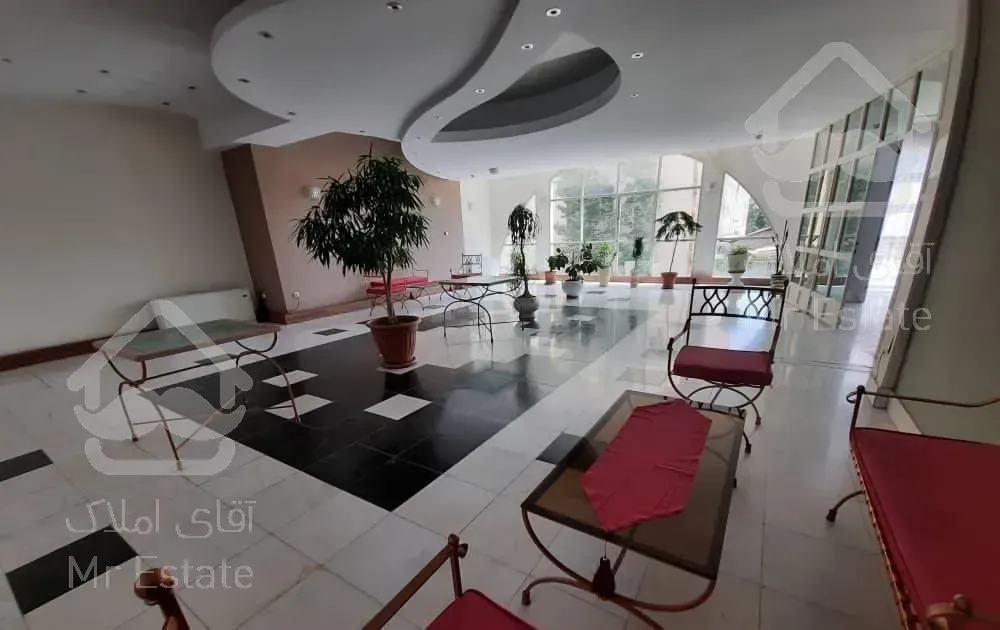 فروش واحد ۱۱۴ متری در آجودانیه