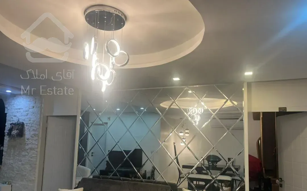 فروش آپارتمان ۸۵ متری ۲ خوابه/ در کریم خان