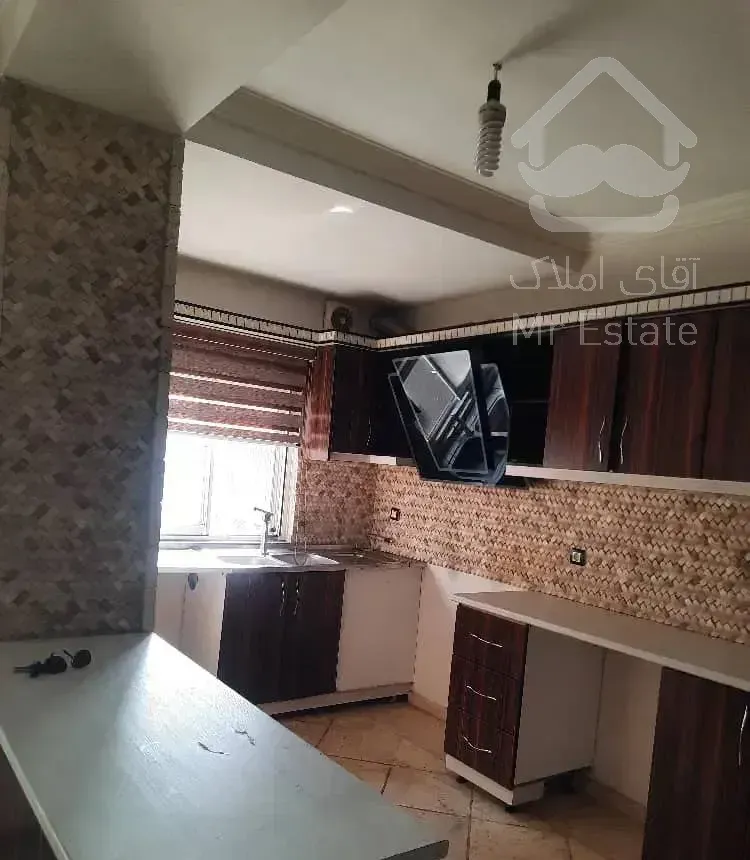 ۱۱۰ متری مدرس با اسانسور