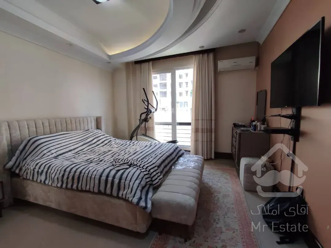 فروش اپارتمان 220 متری زعفرانیه