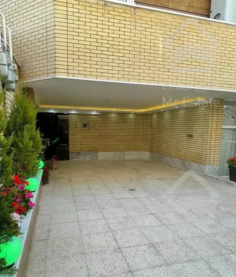 ۱۱۵ متر خیابان خادمی فول امکانات