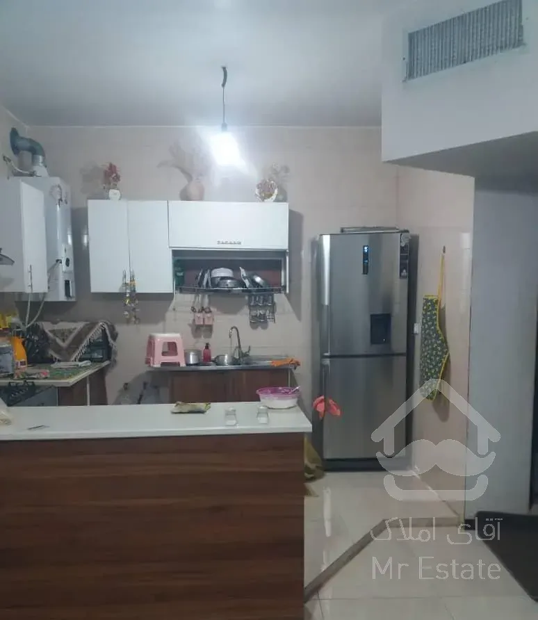 فروش آپارتمان ۱۴۴ متری ۳ خوابه طبقه ۱ در بازار