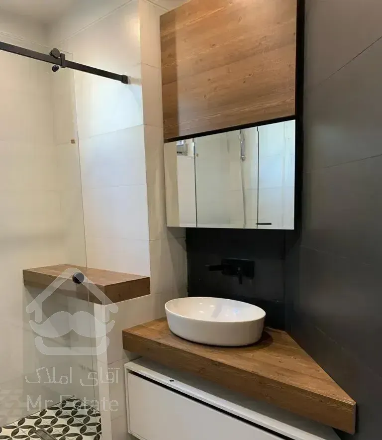 ۷۰ متر تاپ لوکیشن فرمانیه