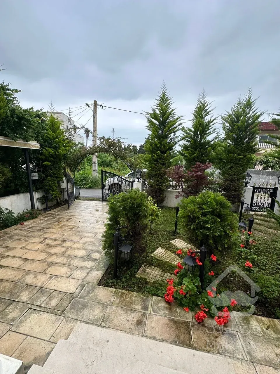 ۲۵۰ متر ویلا خوش قیمت در نوشهر