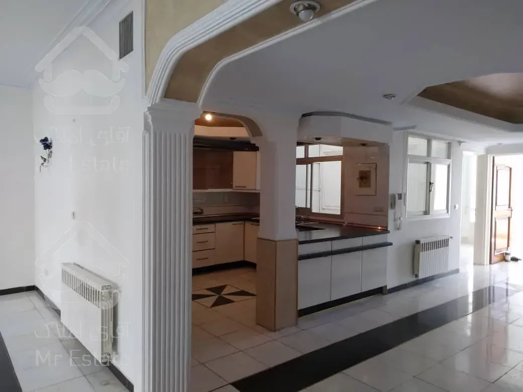 آپارتمان 150 متری 3 خوابه  طبقه 3