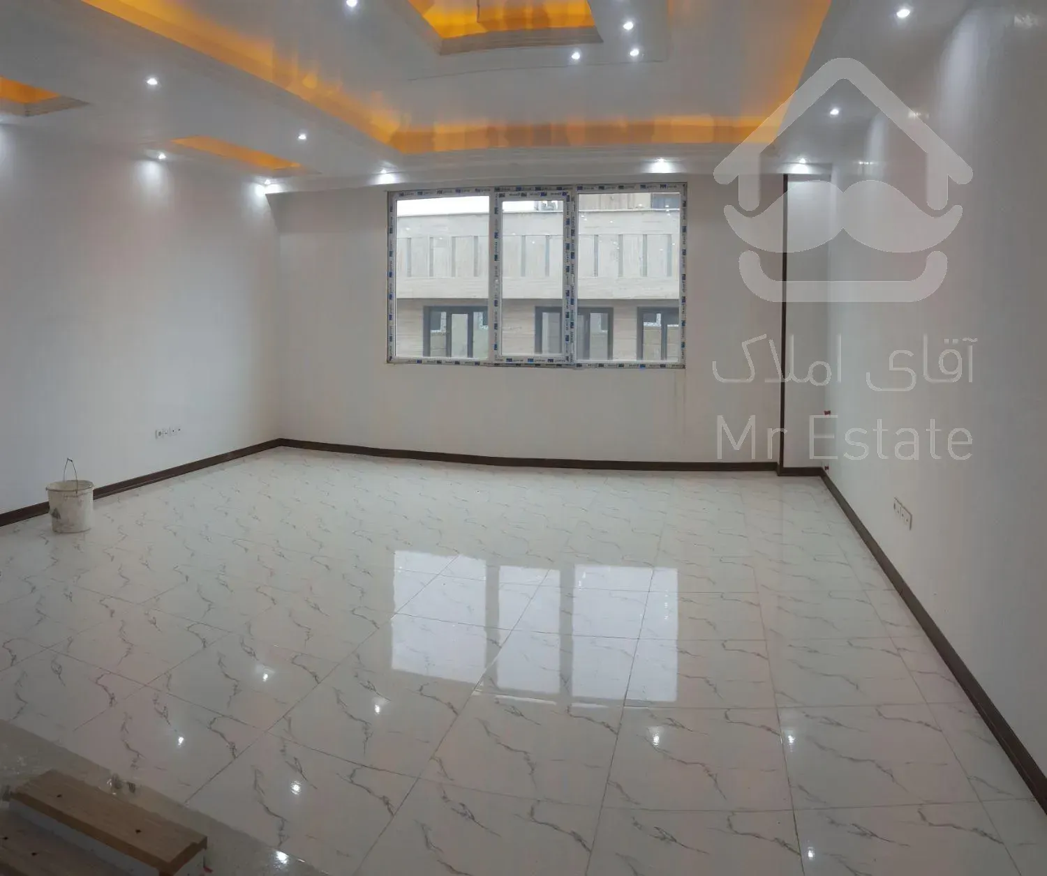 آپارتمان ۱۰۵متری خوش نقشه. کلیدنخورده