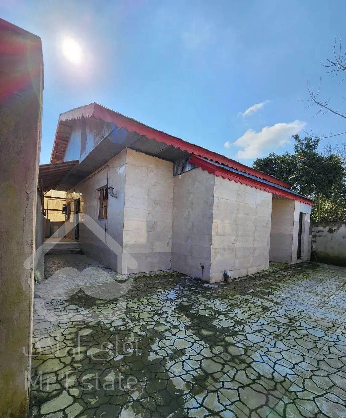 فروش خانه ویلایی ۲۵۰ متری ۲ خوابه