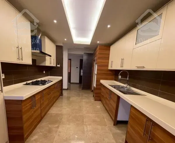 زعفرانیه/سازه تحسین شده/۳پارکینگ/۲۳۷متر۳خواب/فول