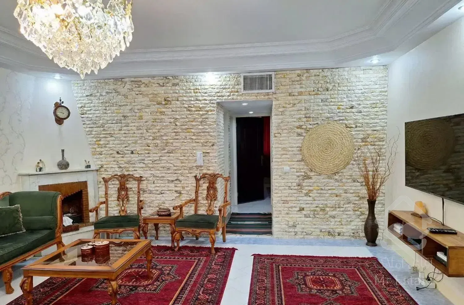 فروش واحد 80 متری با 32 متر قدروسم