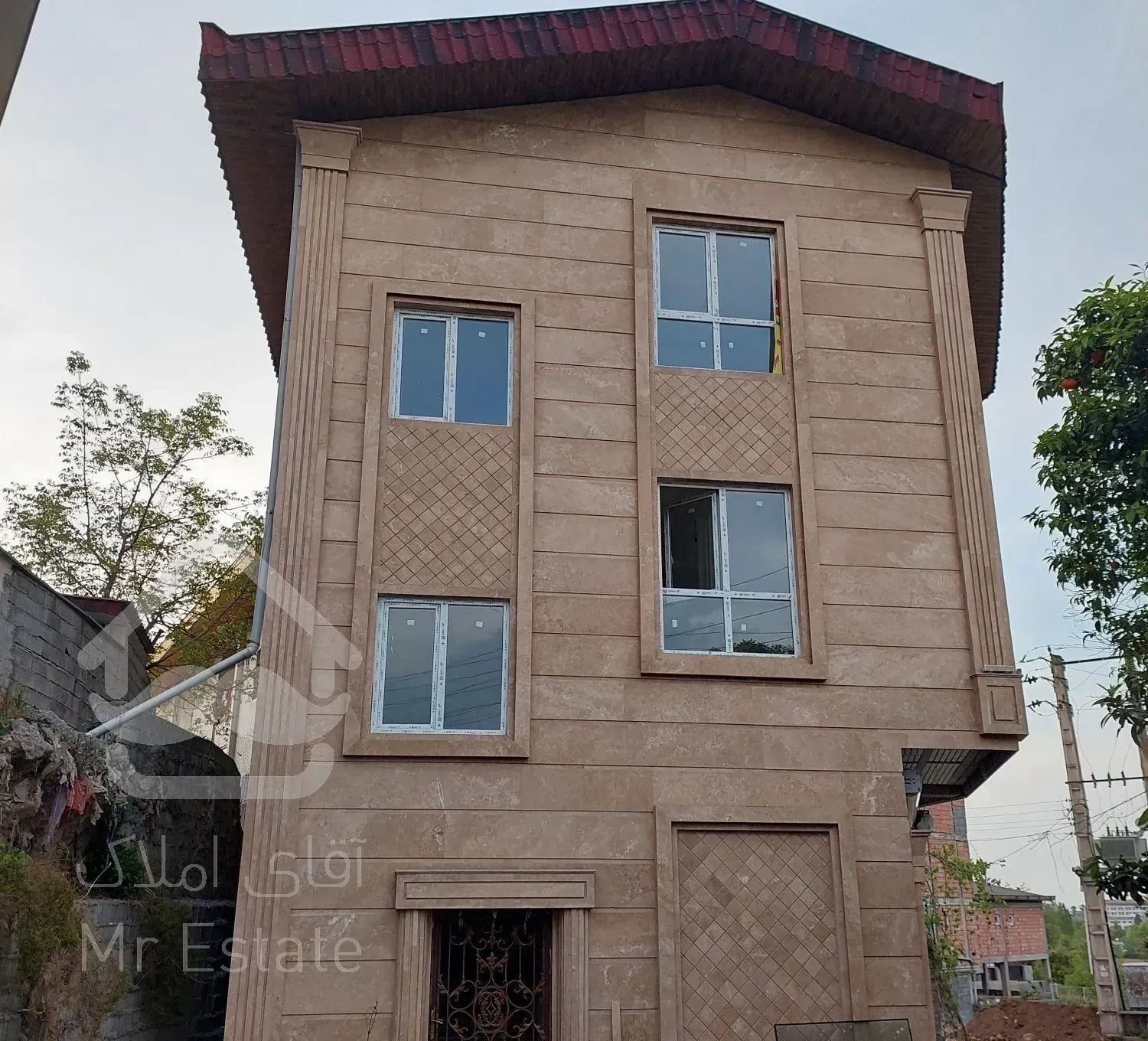 چالوس فروش/معاوضه واحد نوساز 125 متری