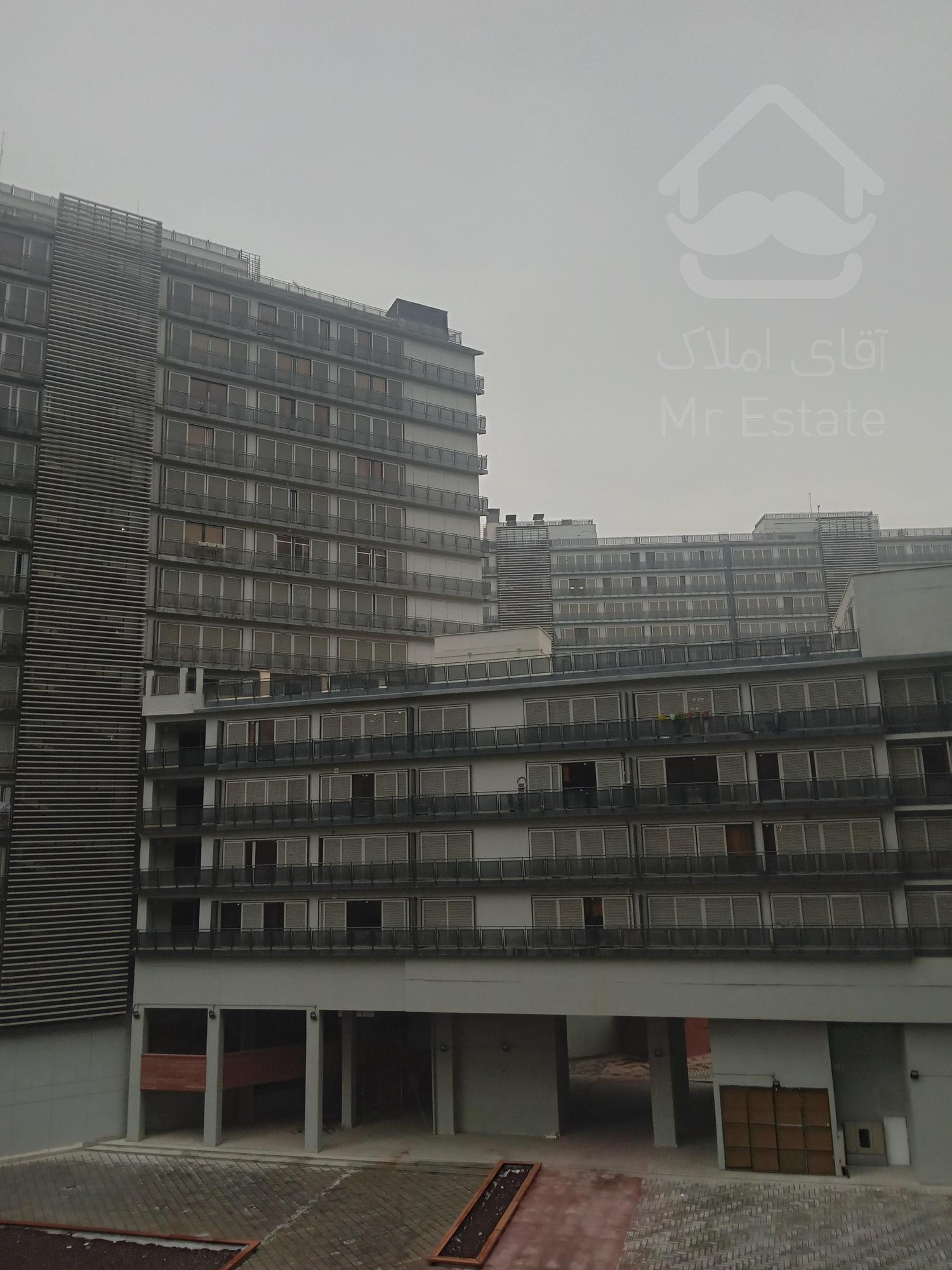 ۱۰۵ متر آپارتمان نوساز در نگین بلوار فردوس برج افق
