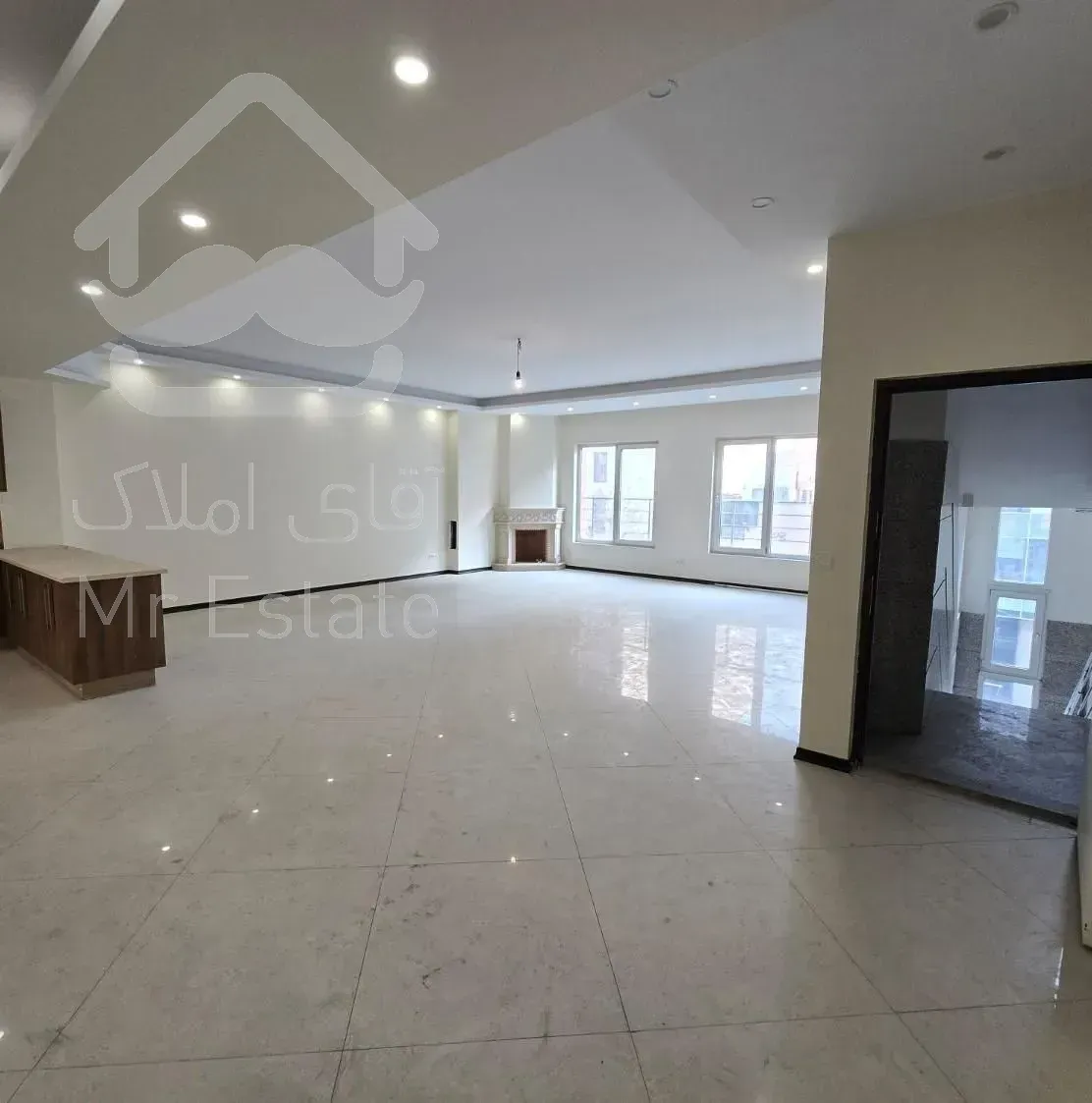 ۱۲۴متر بلوار سرو*م کاج*جای پارک مناسب*فول امکانات