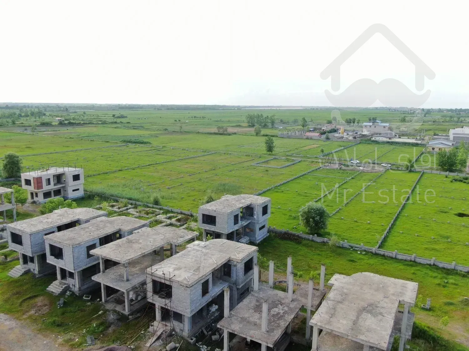 زمین شهرکی مسکونی سنددار با انشعاب 5 دقیقه تا دریا