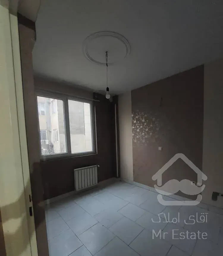 آپارتمان تکواحدی۴۲ متر ۱ خوابه  حشمتیه . معلم