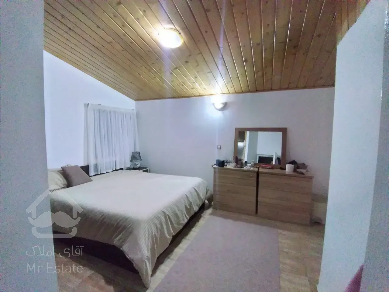 ویلا باغ ۳۰۰متری