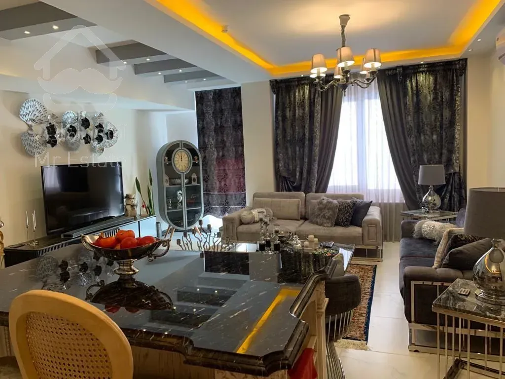 فرصتی بینظیر برای سرمایه گذاری/میدان ناز جنوبی