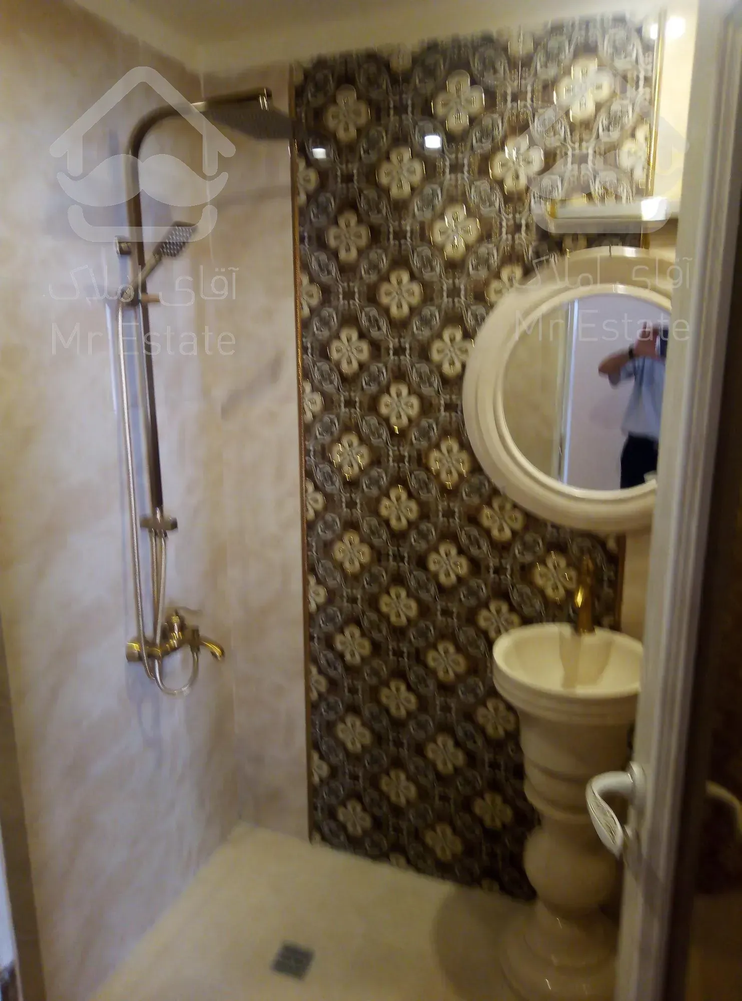 اپارتمان 130متری اباذر