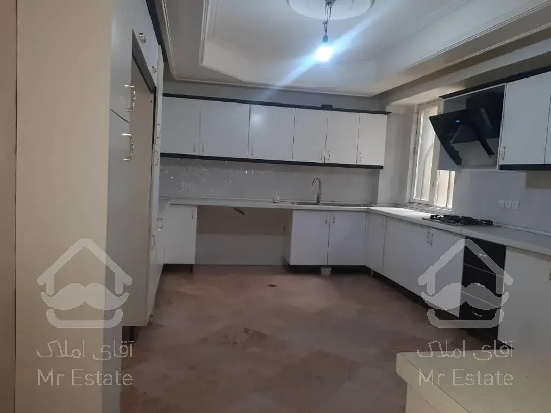 آپارتمان ۱۱۷ متری در ۲۴ متری سعادت آباد