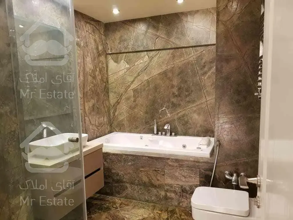 آپترتمان ۲۶۰متر نیاوران ۳خواب کلیدنخورده نوساز تراس فرنیش نورگیر